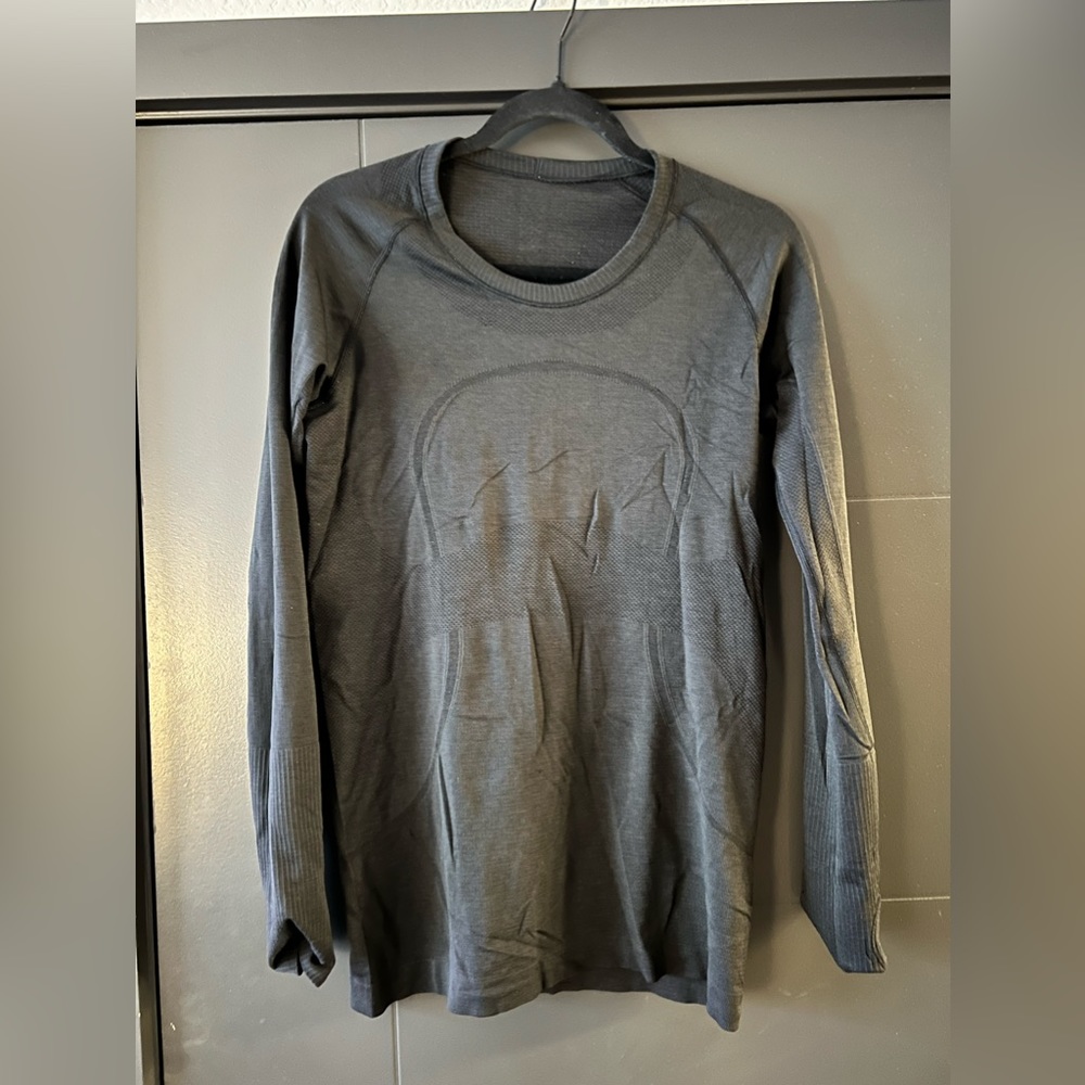 LULU LEMON LONG SLEEVE
